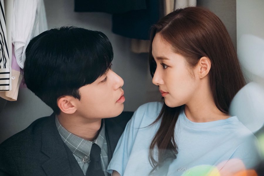 Anh ấy đang say đắm bạn