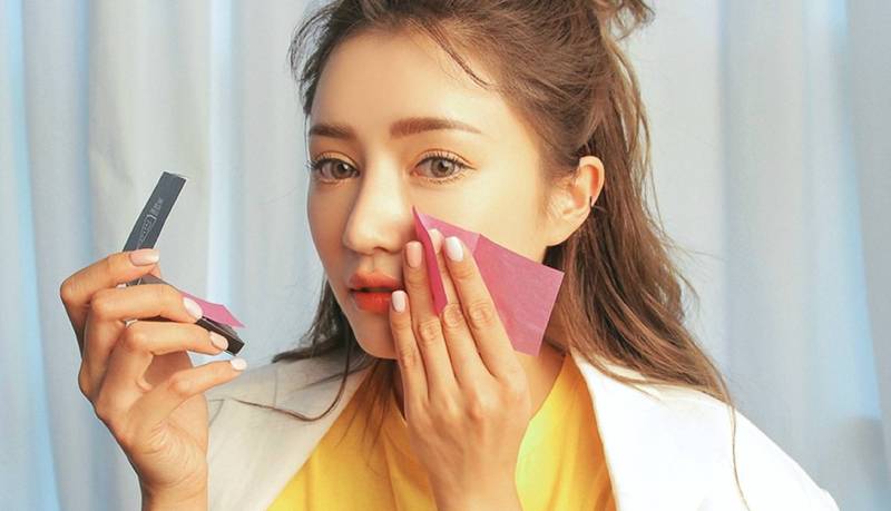 Sử dụng giấy thấm dầu thường xuyên